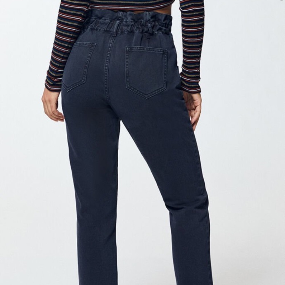 Highwaisted Mom Sinched Jeans